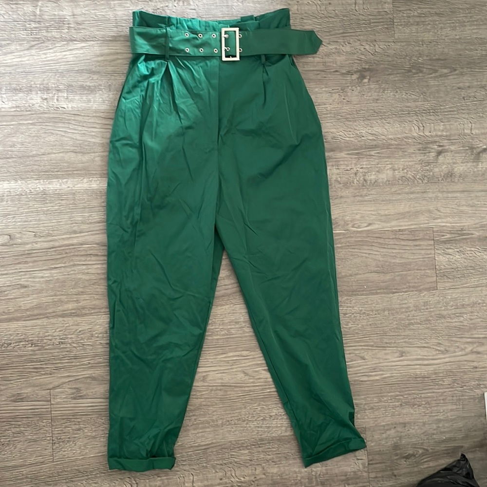 Green waist belt pants